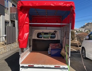 赤帽のトラックの積載スペース